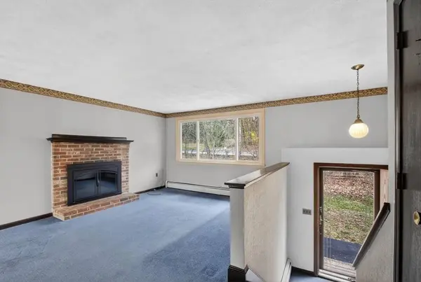 73 Nashua Road, Pepperell, MA 01463