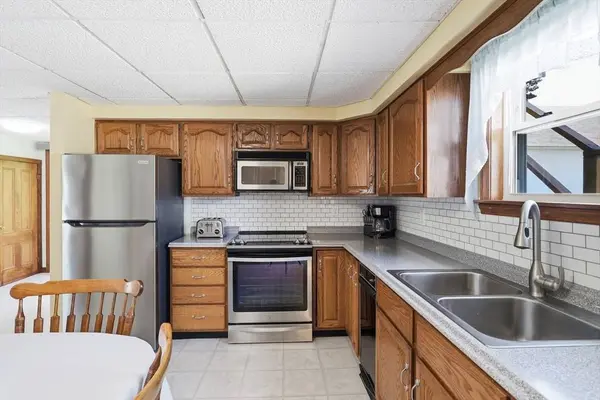 109 Fourth, Leominster, MA 01453