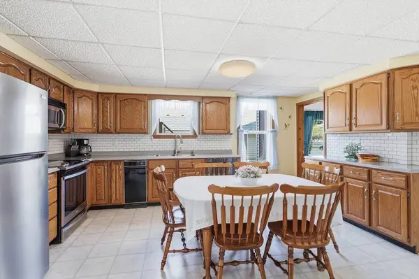 109 Fourth, Leominster, MA 01453