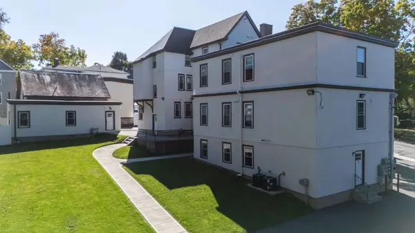 80 South St #3, Fitchburg, MA 01420