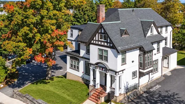 80 South St #3