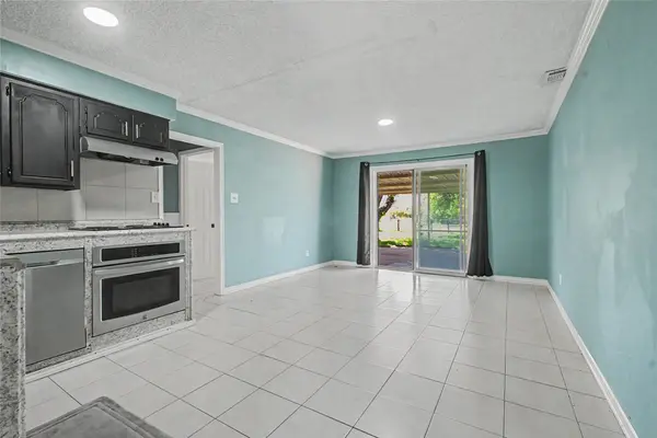 4614 Colgate LN, Garland, TX 75042