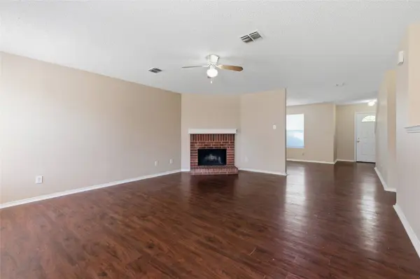 652 Lowe DR, Cedar Hill, TX 75104