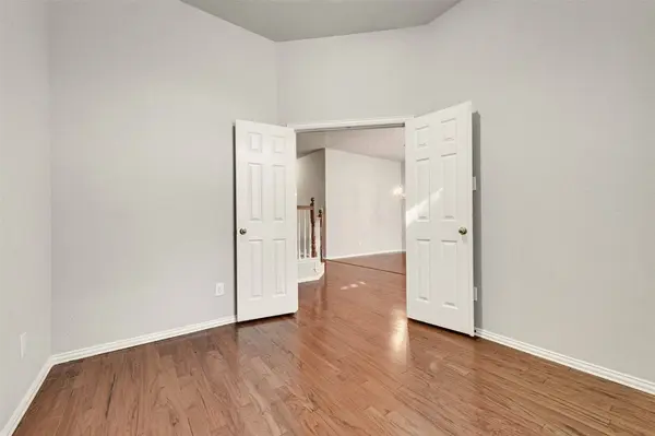 5804 Legend LN, The Colony, TX 75056