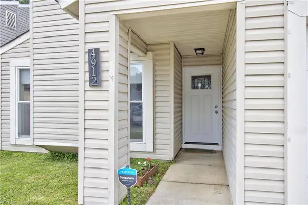 4912 Denny DR, Virginia Beach, VA 23464