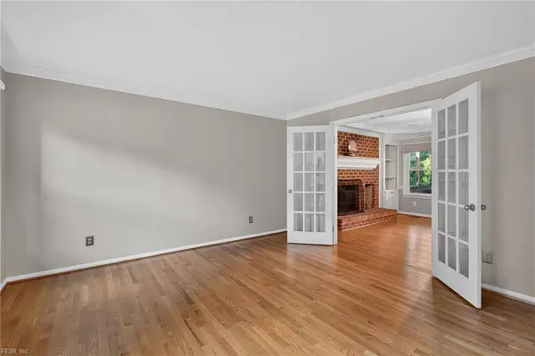 336 Spice Bush CT, Chesapeake, VA 23320