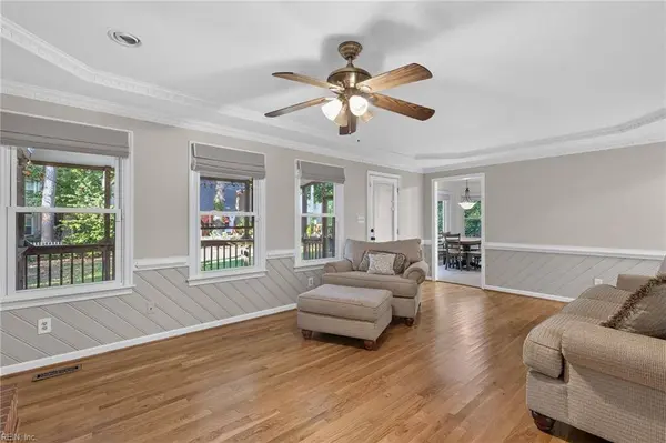 336 Spice Bush CT, Chesapeake, VA 23320