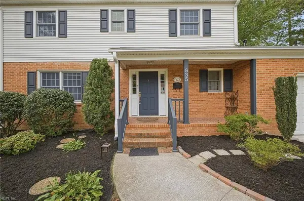 835 Isham PL, Newport News, VA 23608