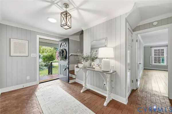 1710 Windingridge DR, Henrico, VA 23238