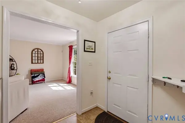 9300 Upshur DR, North Chesterfield, VA 23236