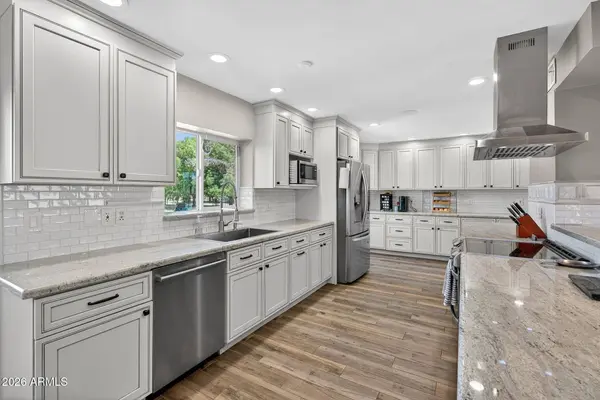 18524 E CHANDLER HEIGHTS Road, Queen Creek, AZ 85142