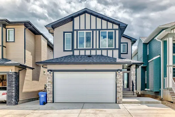 127 Saddlecrest GRV NE, Calgary, AB T3J2K3