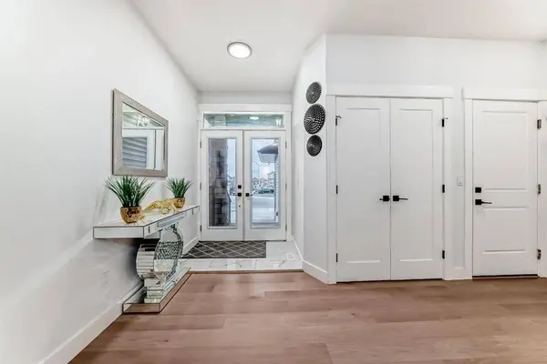 127 Saddlecrest GRV NE, Calgary, AB T3J2K3