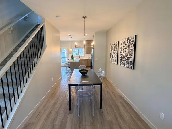 224 River Heights DR, Cochrane, AB T4C2T8