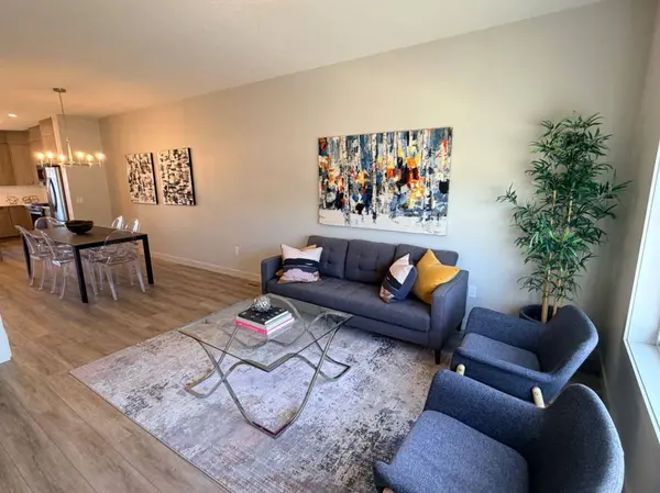 224 River Heights DR, Cochrane, AB T4C2T8