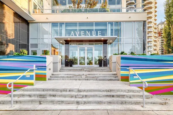 1025 5 AVE SW #1004, Calgary, AB T2P1N4