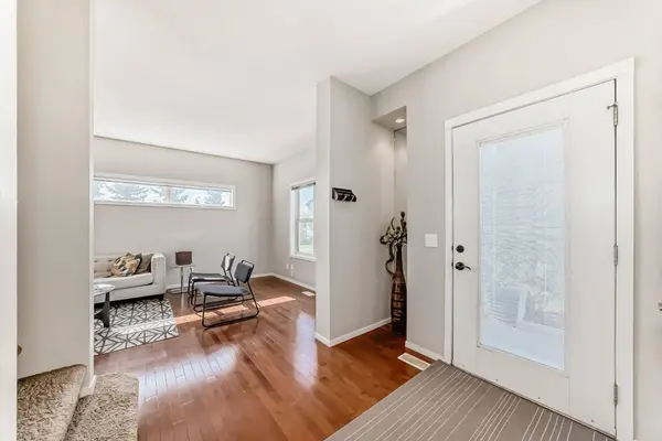 101 Copperstone CIR SE, Calgary, AB T2Z 0G8