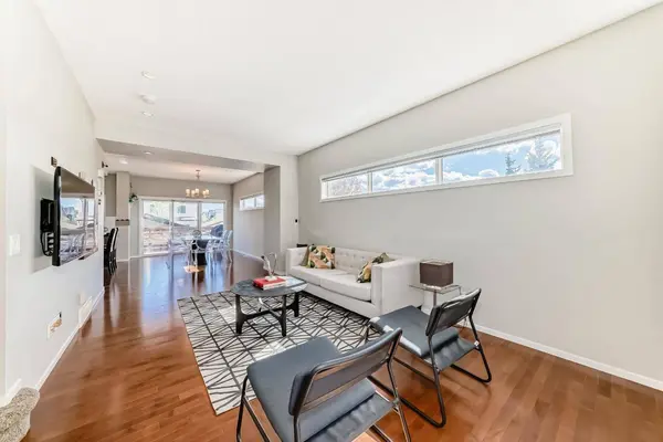 101 Copperstone CIR SE, Calgary, AB T2Z 0G8