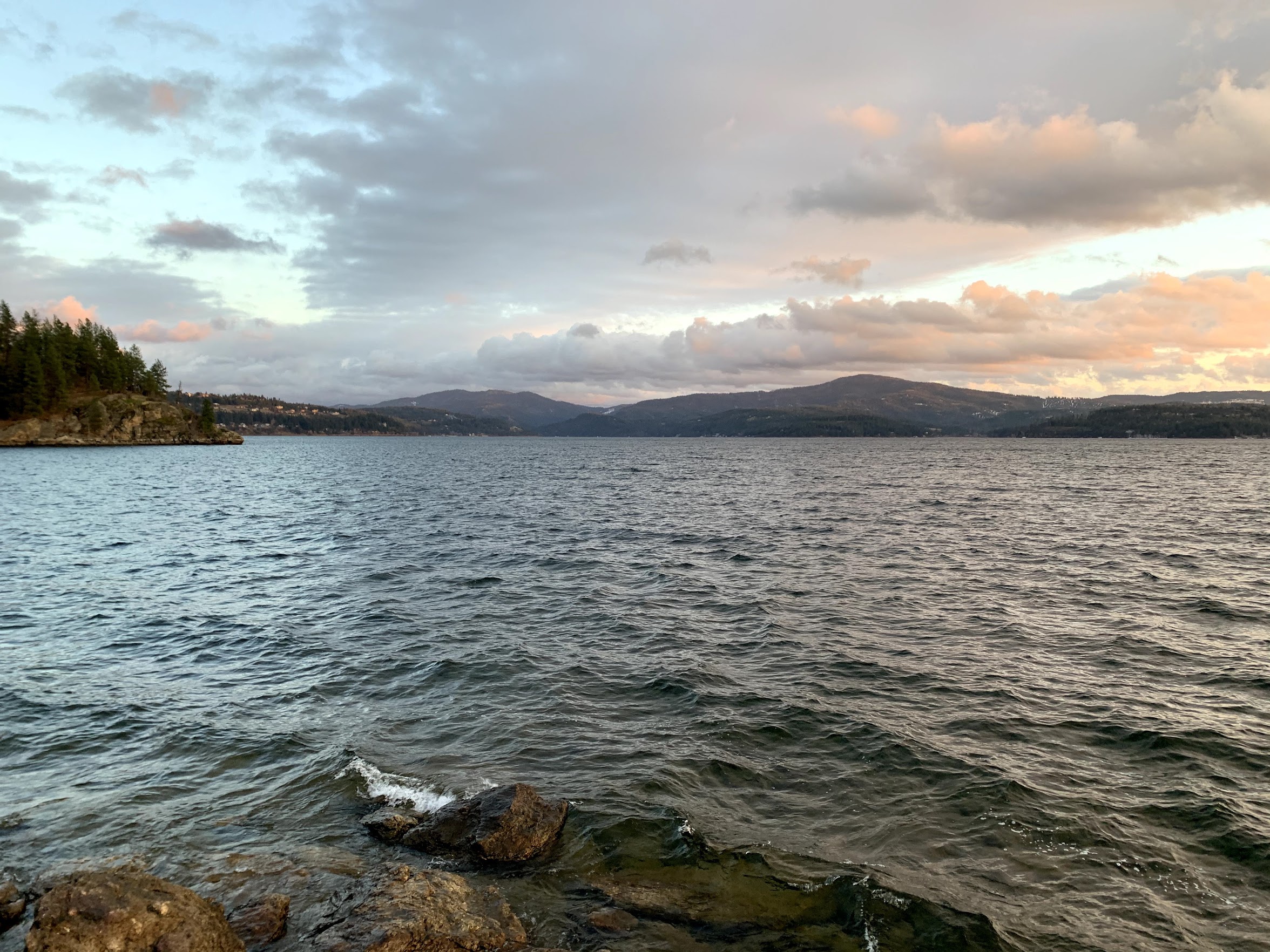 Sunset over Lake Coeur d'Alene from Tubbs Hill