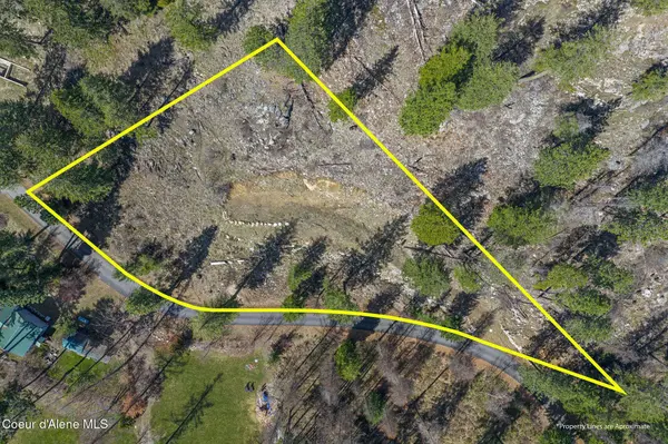 574 Glacier LOOP, Bayview, ID 83803