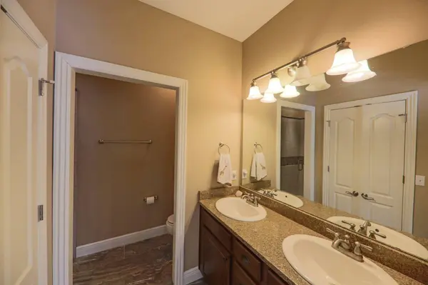 134 Monte Cristo DR, Hollister, MO 65672