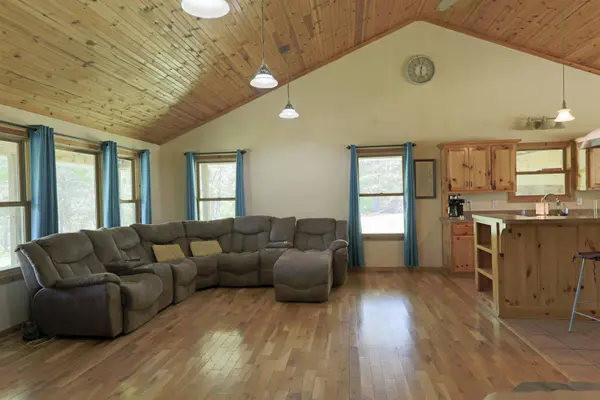 324 Temple Hill DR, Fordland, MO 65652