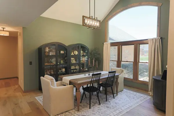 2336 W Camino Alto ST, Springfield, MO 65810