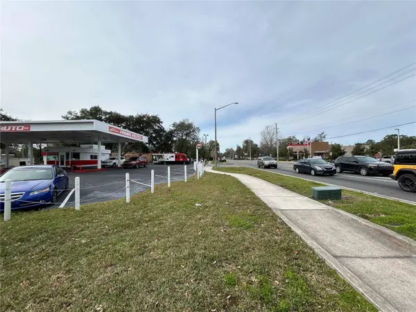 1516 N MAIN ST, Gainesville, FL 32601