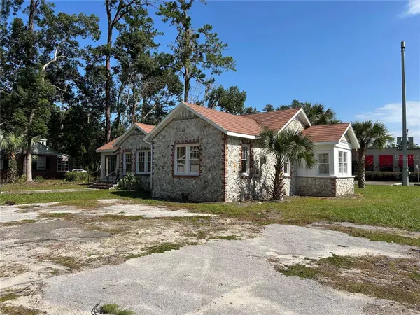 1008 NW 13TH ST, Gainesville, FL 32601