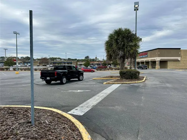 2550 N MAIN ST, Gainesville, FL 32609