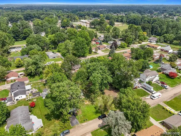 33712 Melton AVE, Westlandcity_wayne, MI 48185