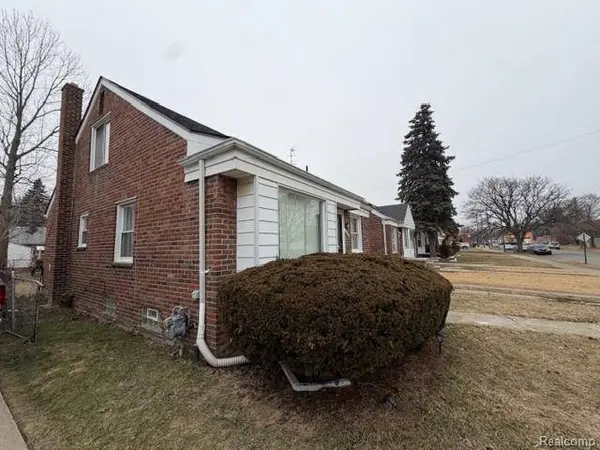 11377 Fielding ST, Detroit, MI 48228
