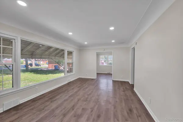 4453 Culver ST, Dearborn Heights, MI 48125