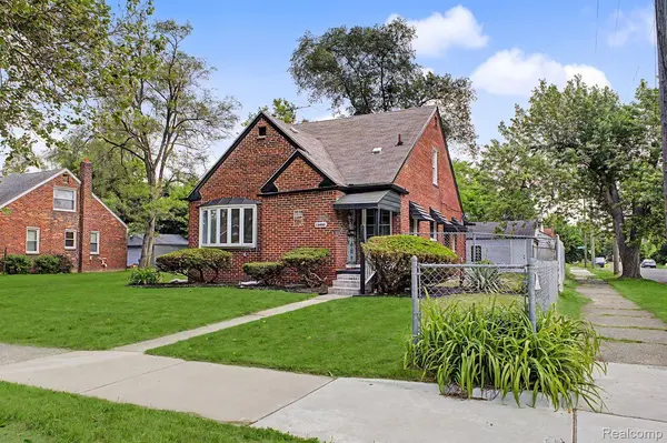 18400 Gilchrist ST, Detroit, MI 48235