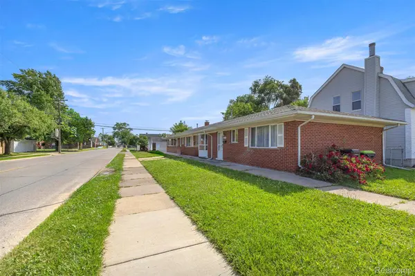 2056 Lafayette BLVD, Lincoln Park, MI 48146