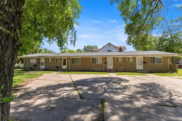 4077 Columbus ST, Wayne, MI 48184