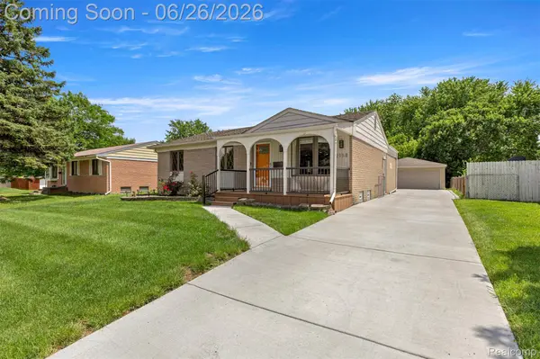 2168 Garry DR, Troy, MI 48083