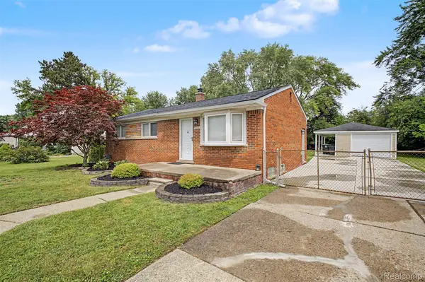15516 Green Lane AVE, Livonia, MI 48154
