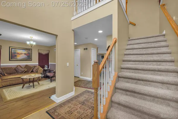 5294 Bingham ST, Dearborn, MI 48126