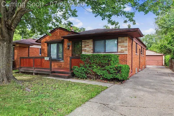 19382 Antago ST, Livonia, MI 48152