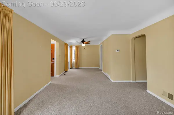 141 Robindale AVE, Dearborn, MI 48128