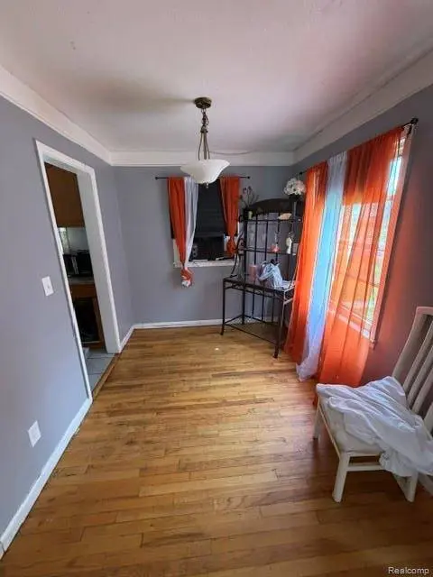 9230 Minock ST, Detroit, MI 48228