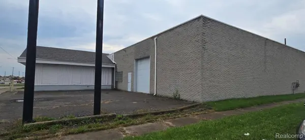 12436 Fort ST, Southgate, MI 48195