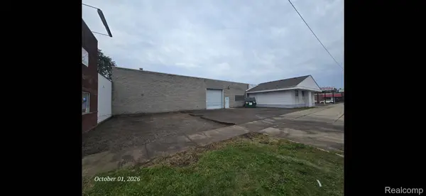 12436 Fort ST, Southgate, MI 48195