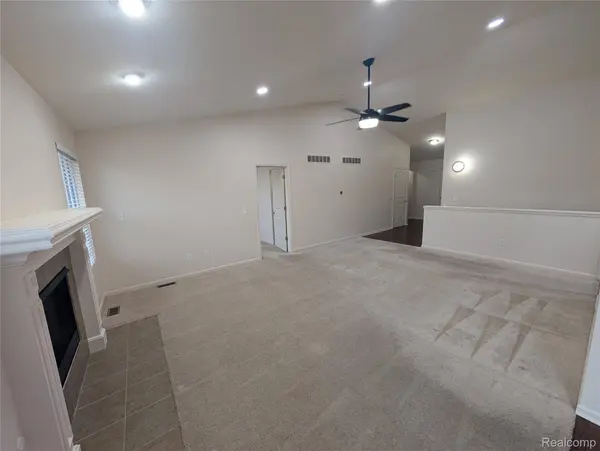 2585 Knollwood DR, Canton, MI 48188