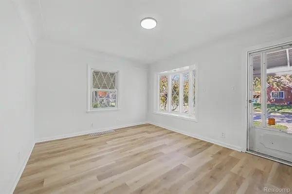 755 Moran AVE, Lincoln Park, MI 48146