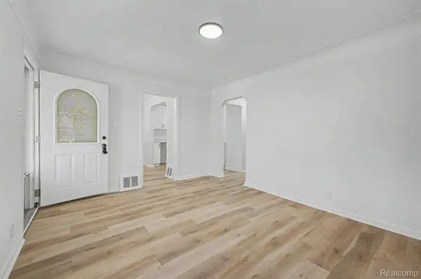 755 Moran AVE, Lincoln Park, MI 48146