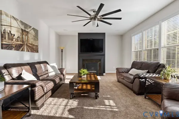 9119 Colonnade CIR, Ashland, VA 23005