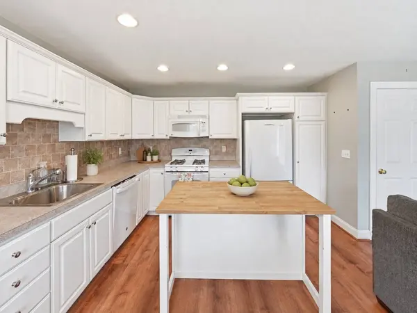 42 Longview Cir #B, Ayer, MA 01432