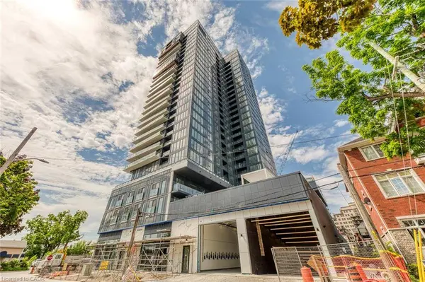 370 Martha Street #303, Burlington, ON L7R 0G9